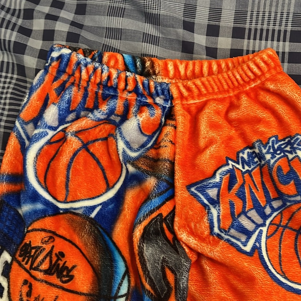 Boys NY KNICKS SZ 10-12 Penelope Wildberry super soft fleece pajama pants - Picture 5 of 9